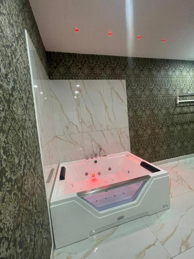 Life Hotel Casalnuovo Di Napoli Bagian luar foto
